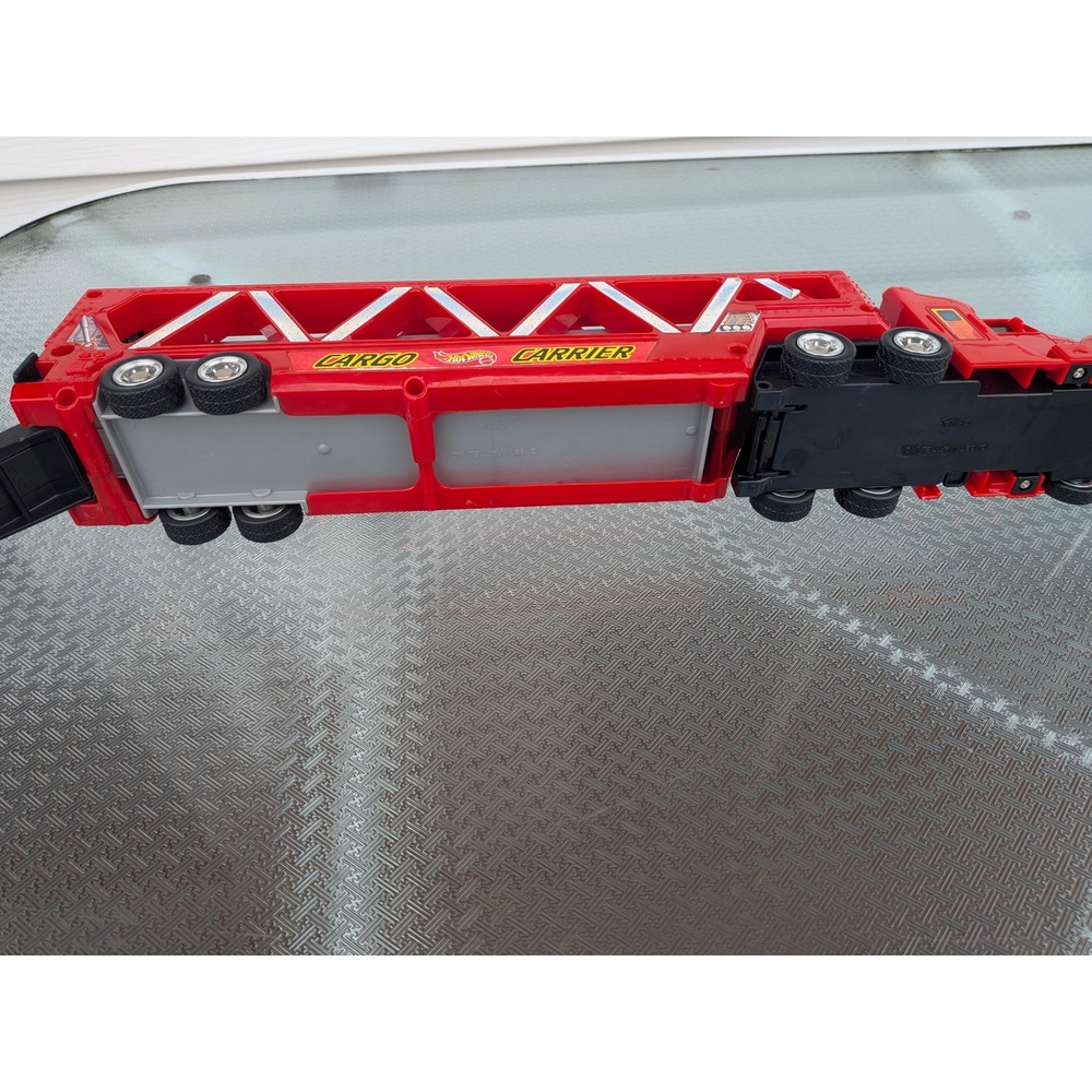 Hot Wheels Cargo Carrier Semi Truck Hauler Red 1991 Mattel Large Toy Truck - Picture 5 of 7